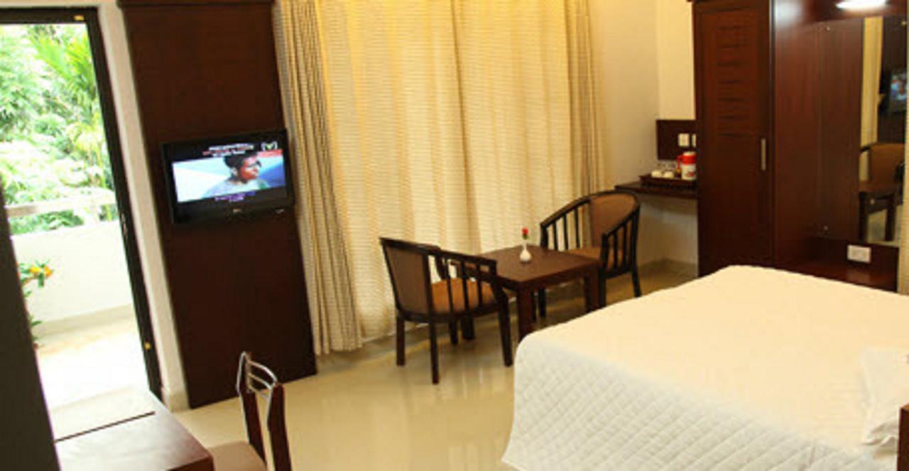 Hotel Soorya Regency Malappuram Exterior foto